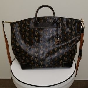 Dooney & Bourke purse